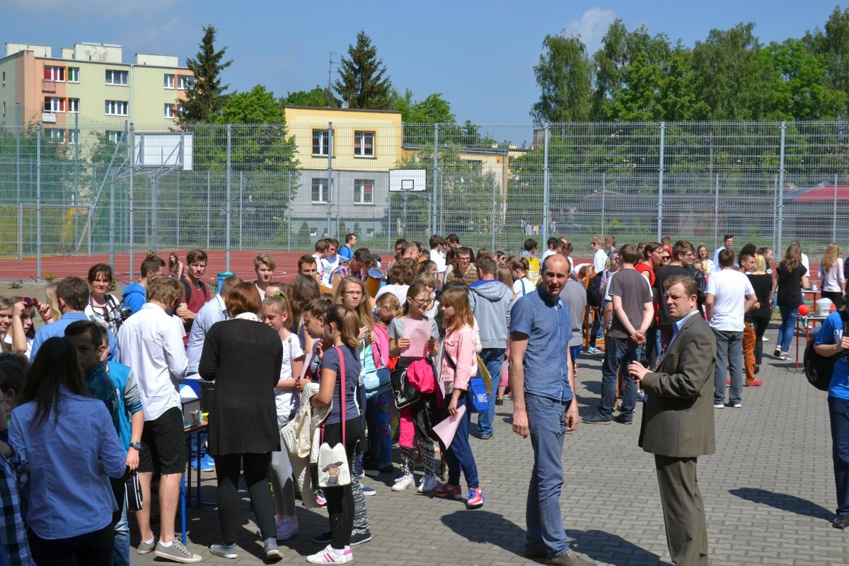 DN 2015 212