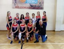 Więcej o Koszykarki „Staszica” drugie w półfinale w Skierniewicach